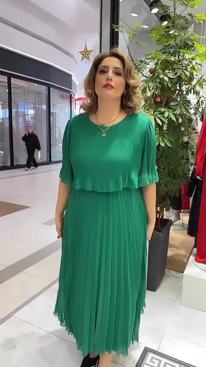 Amanda Hogan™ Elegancka sukienka z półrękawkiem i okrągłym dekoltem