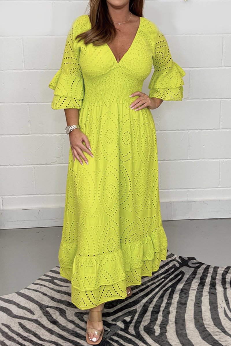 Brigitte Rome™ Sukienka z dekoltem w szpic i kwiatowym wzorem