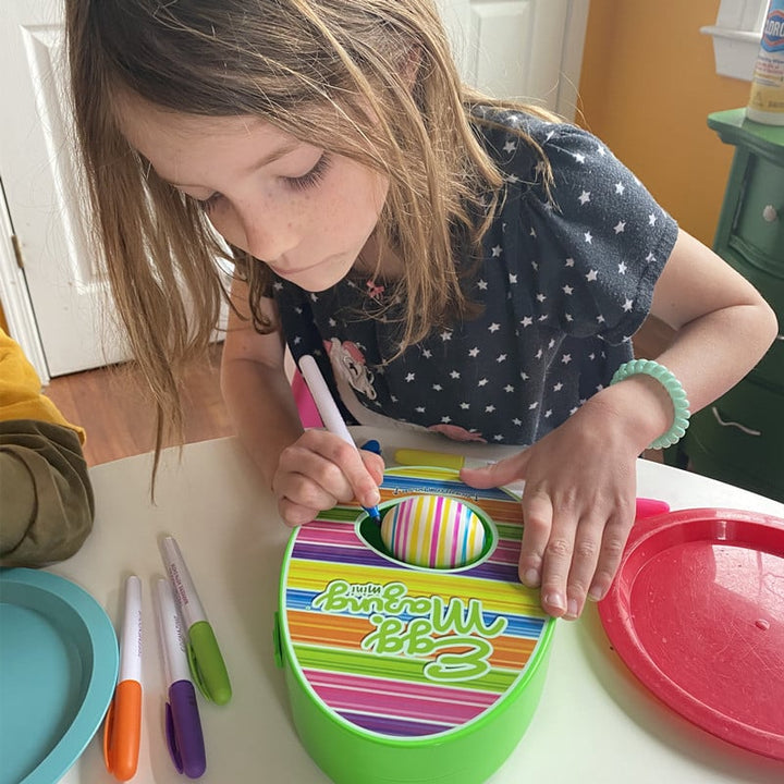 EggMazing Mini™ Zestaw z urządzeniem do zdobienia jajek DIY i markerami