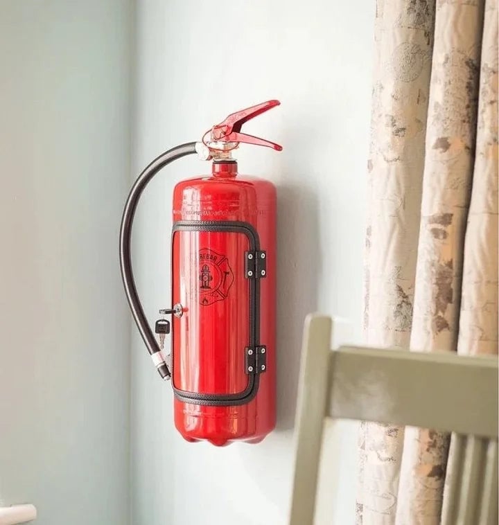 FireBar™ – Minibar w kształcie gaśnicy