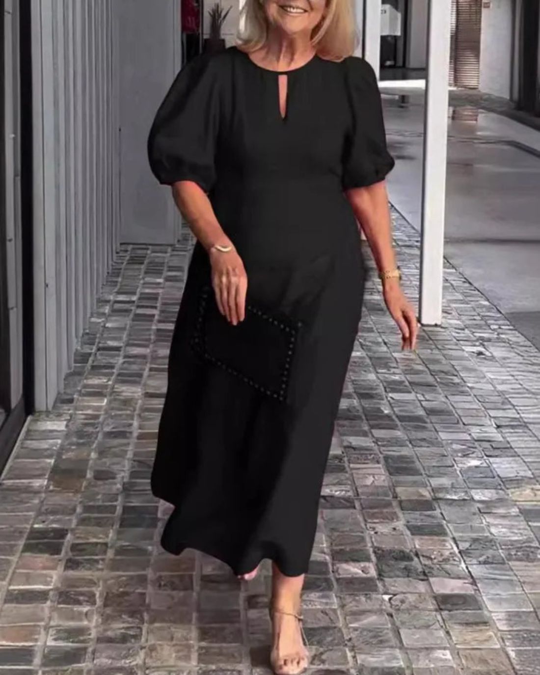 Loretta Paterno™ Elegancka i stylowa sukienka z bufiastymi rękawami