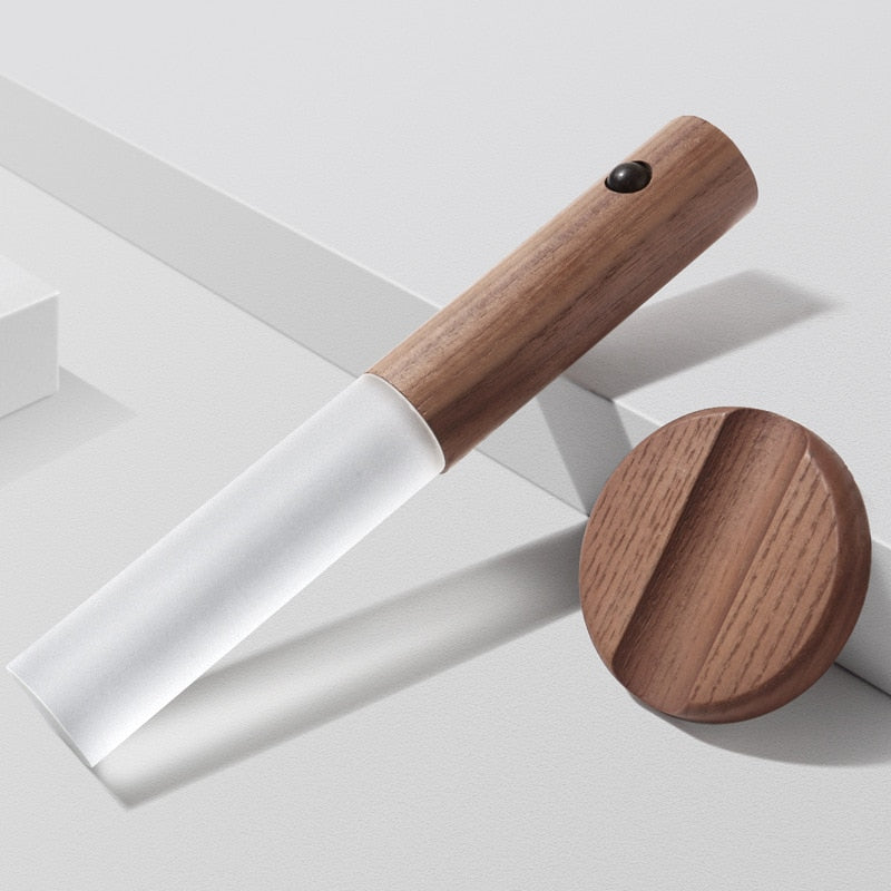 ModrnWood™ Magnetyczna latarka LED, lampka nocna