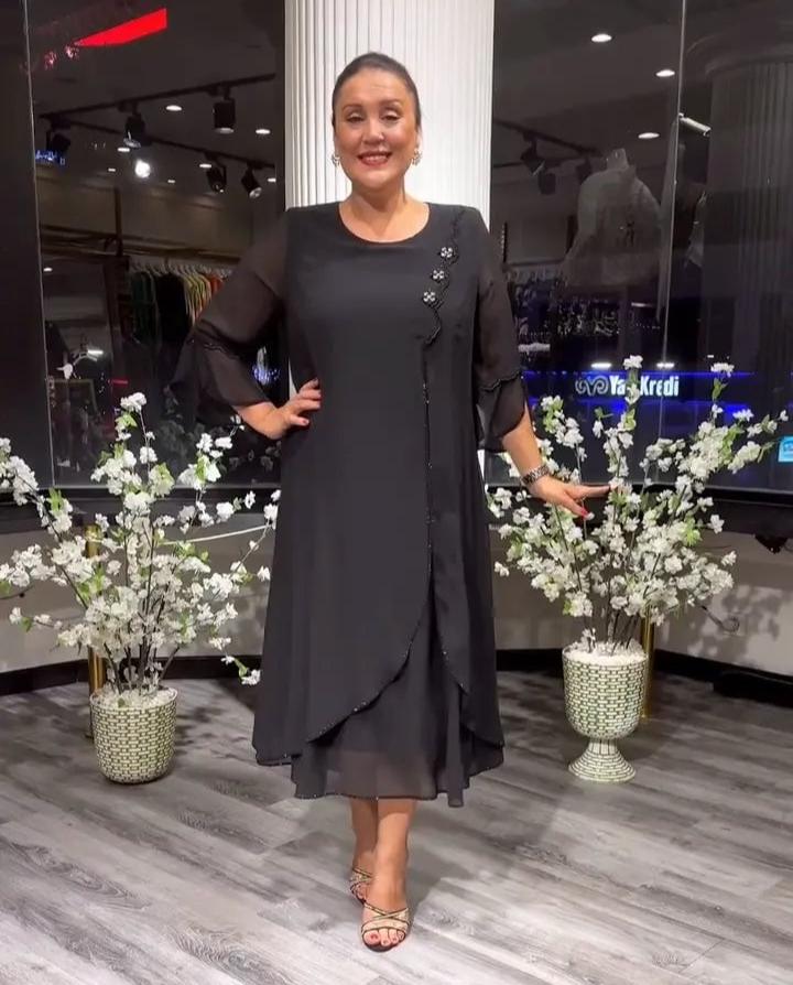 Nina Zambito™ Elegancka długa sukienka