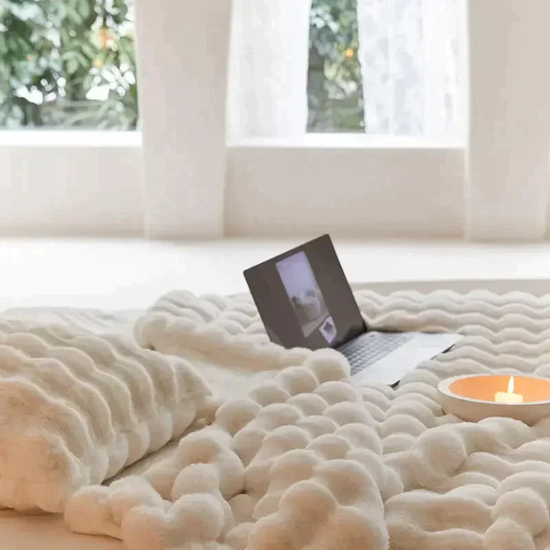 SnugNest™ Ciepły pluszowy i miękki koc