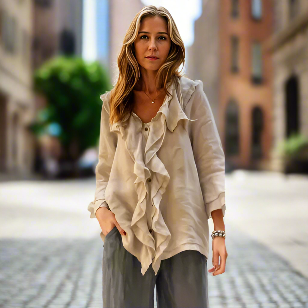 Carmela Cagnina™ Stylowa bluzka z falbaniastym kołnierzykiem