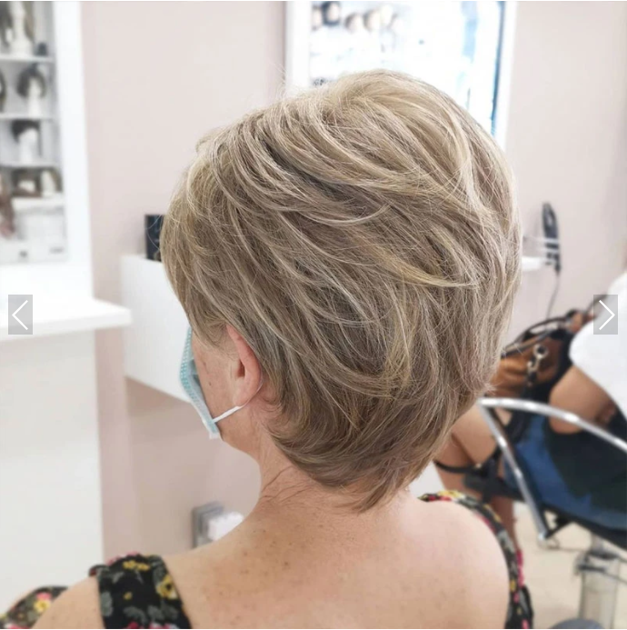 GlamTop™ Damski tupet clip-in z krótkimi włosami i grzywką