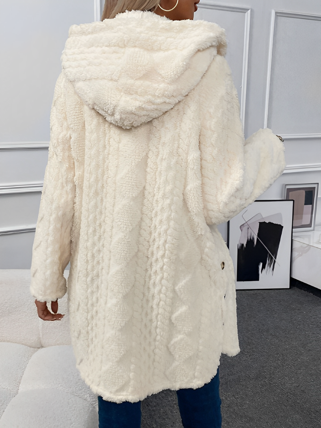 Ciepły sweter damski z kapturem i futerkiem Riccarda Ingrao™