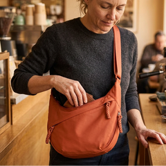 CompactCarry Pro™ minimalistyczna nylonowa torba crossbody